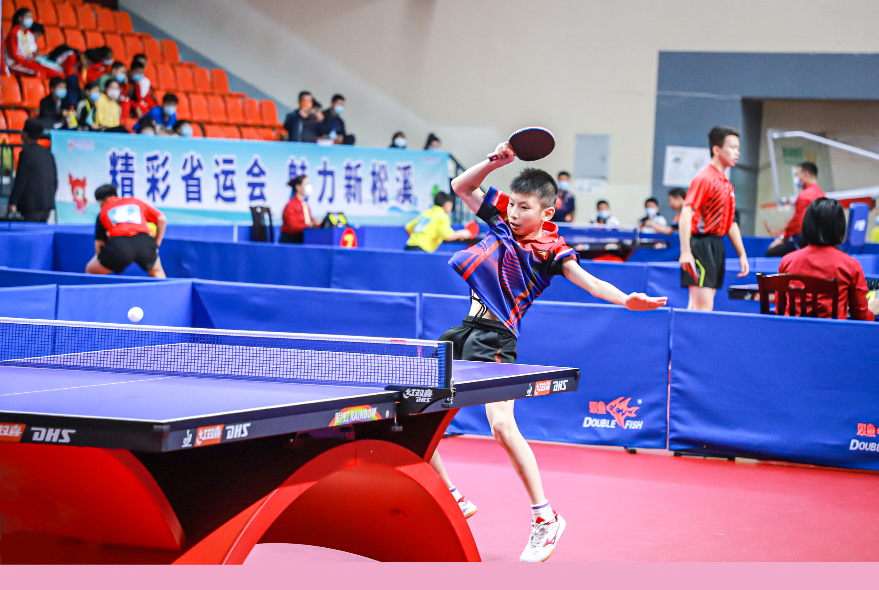 受到他对比 受到他对比