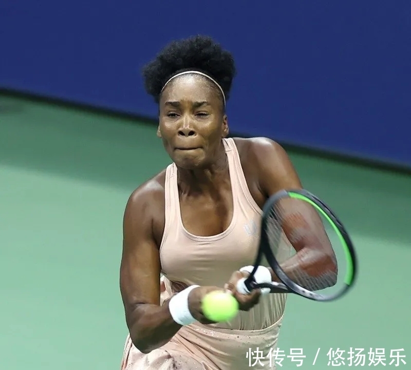 线球员在防 线球员在防