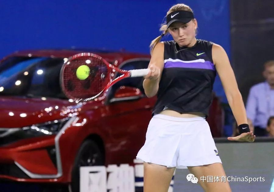 的舞台上 的舞台上