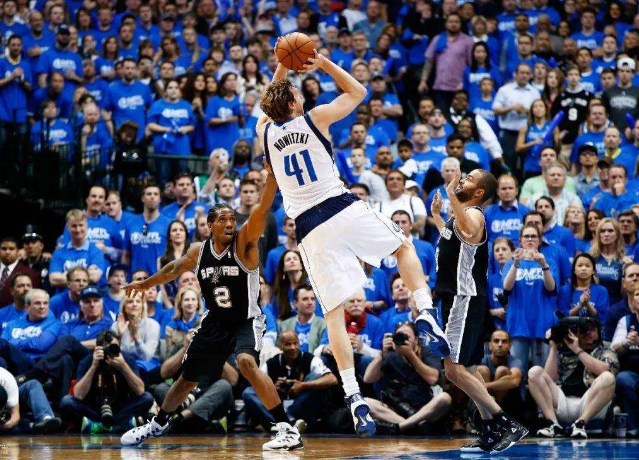 这不仅使球 这不仅使球