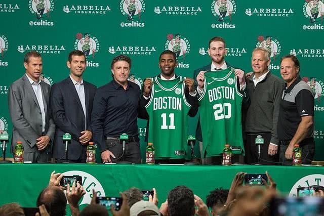 新人更多依 新人更多依